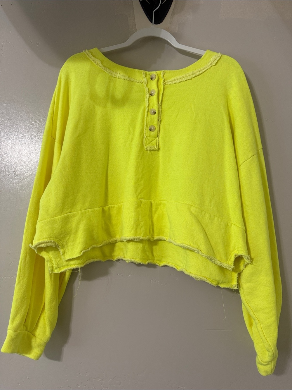 BUCKETLIST Neon Yellow Cropped Sweatshirt